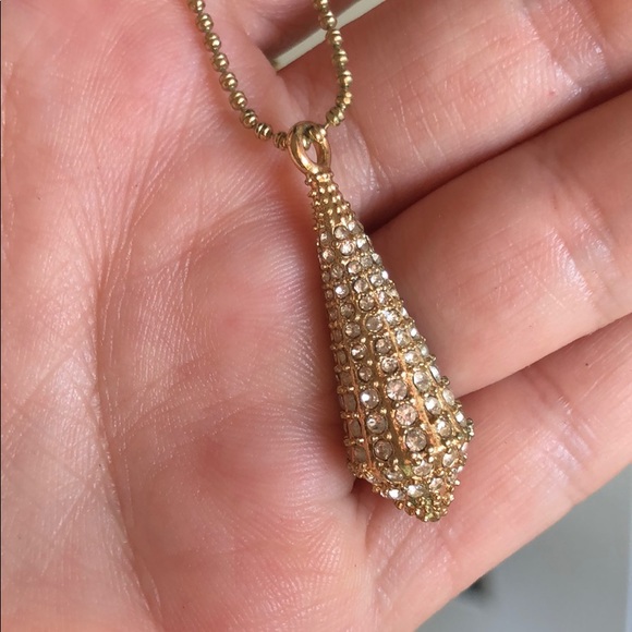 Gold Pendant Necklace - Picture 2 of 4